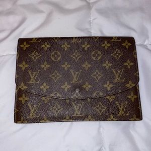 Louis Vuitton Envelope Pouch Clutch